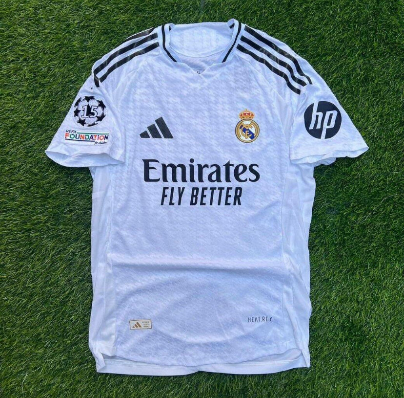 Maillots Real Madrid Officiels