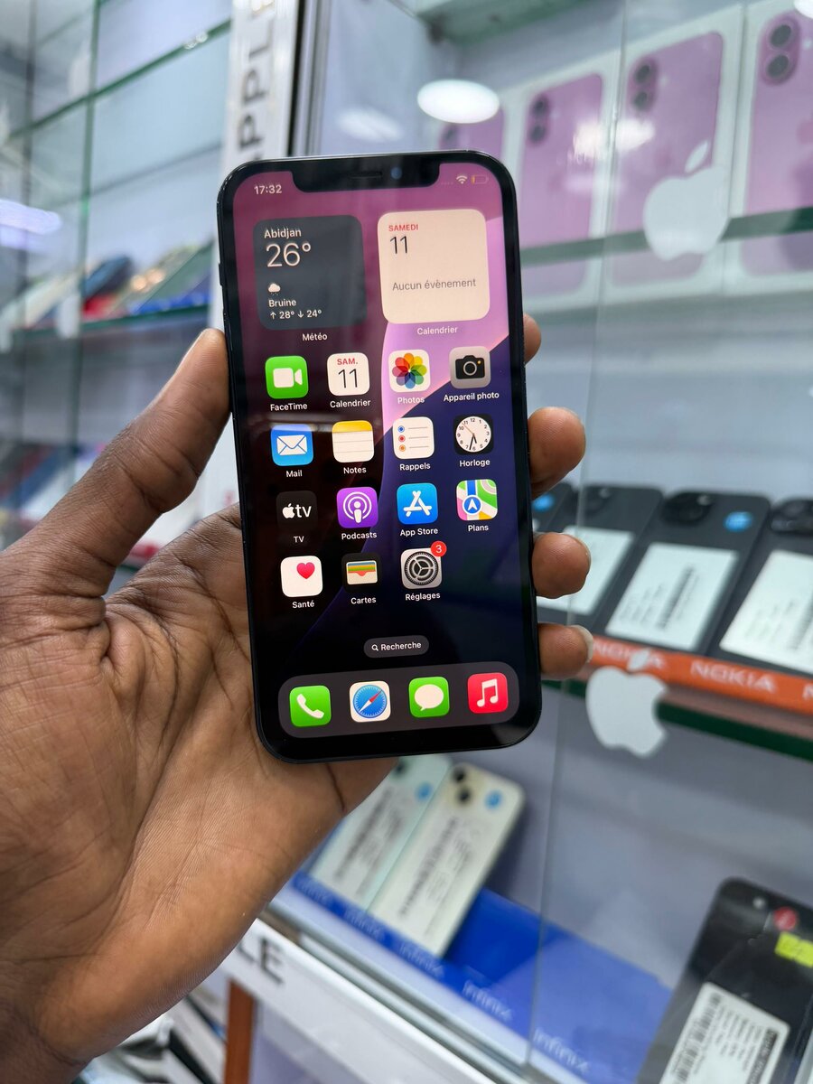 Disponible 12 simple 64go écra