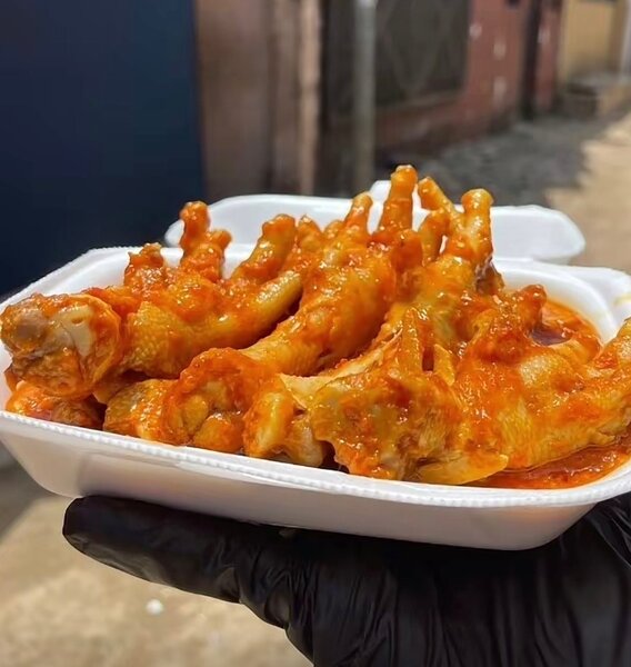 Pieds de poulet épicés