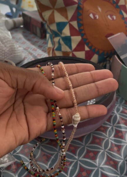 Bracelet de cheville perlé coloré