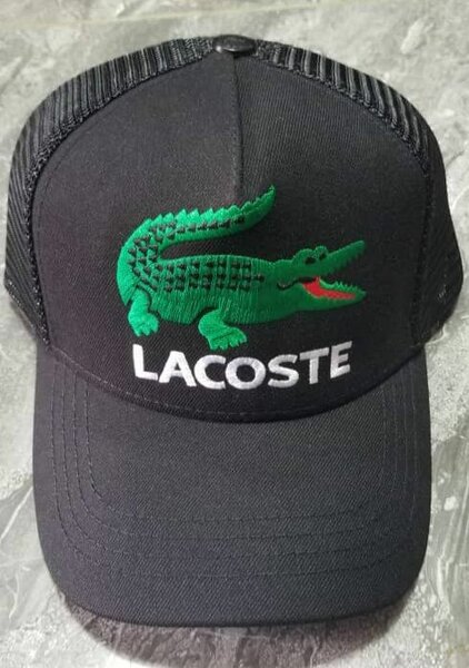 Casquettes Lacoste élégantes