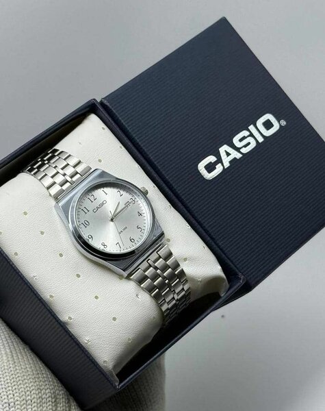 Montre Casio Classique Élégante