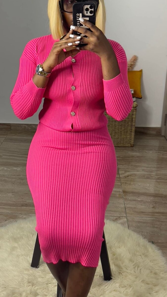 Robe cardigan côtelée élégante