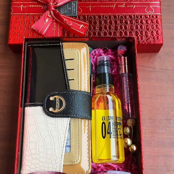 Valentine package for her