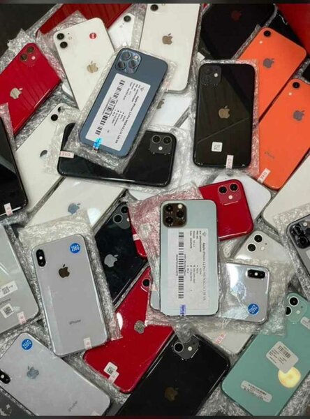 Tout types Iphone Quasi neuf de X a 15pro Max