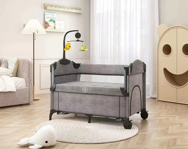 Lits Bébé +matelas et moustiqu