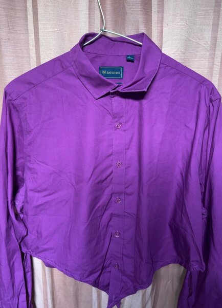 Chemise violette élégante