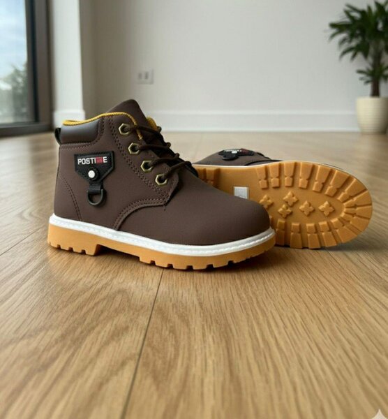 Chaussures enfant robustes