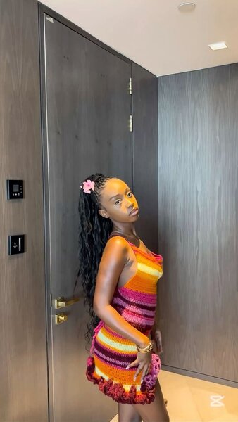 Robe bohème crochetée colorée