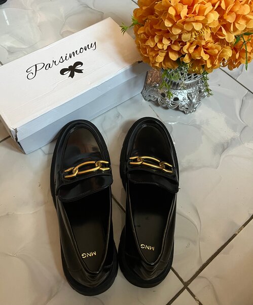 Mocassins en cuir noir