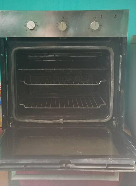 Four encastrable moderne