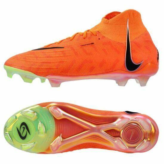 Chaussures de Foot Futuristes