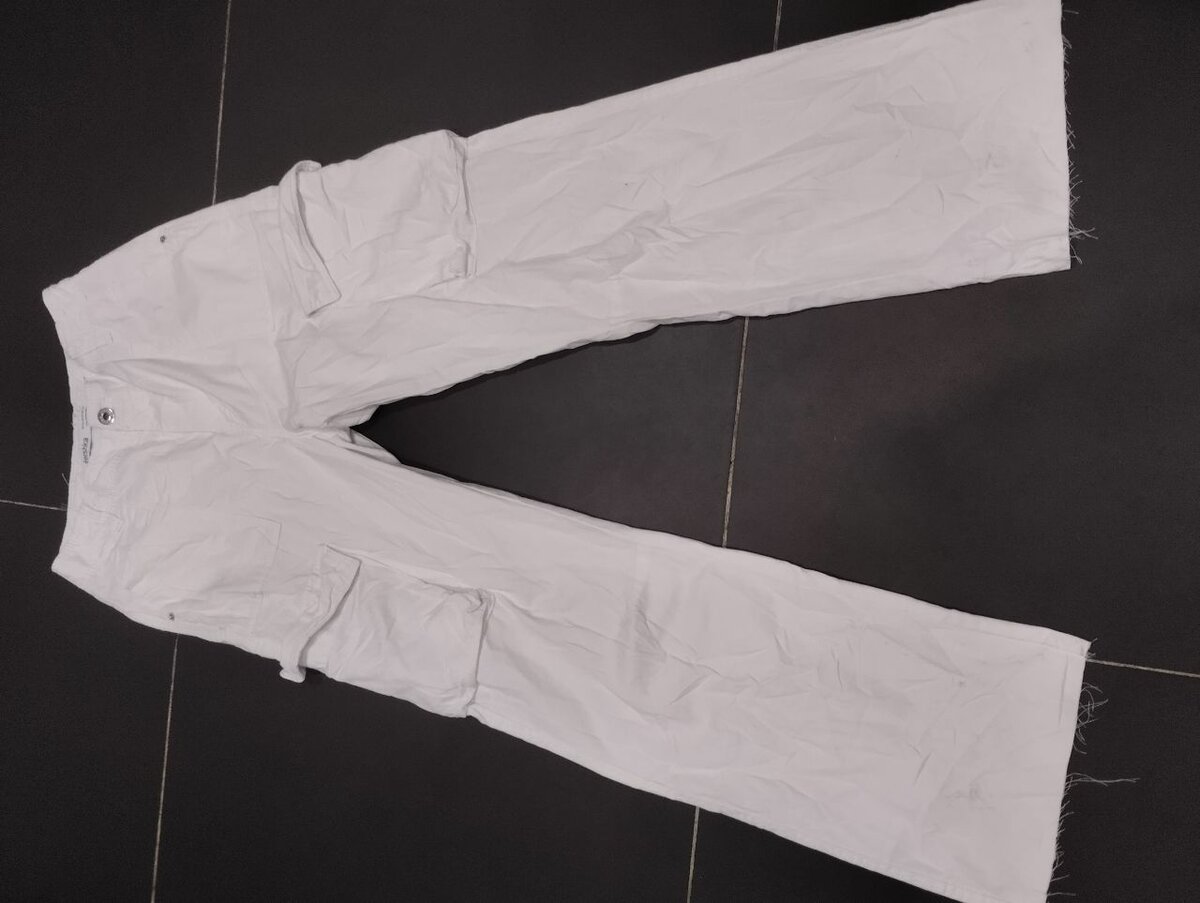 Pantalon cargo blanc ample