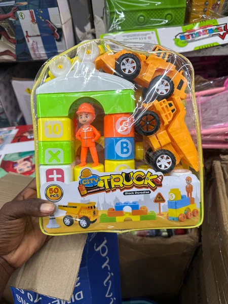 Jeu de construction camion enfant