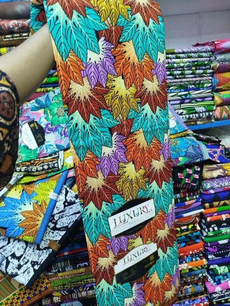 Tissu africain wax luxueux pour robe
