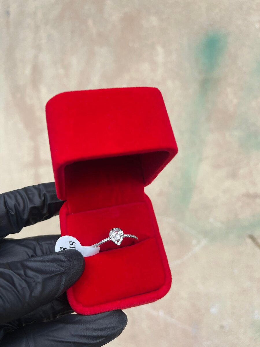 Bague de fiançailles élégante