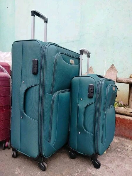 Set de valises à roulettes