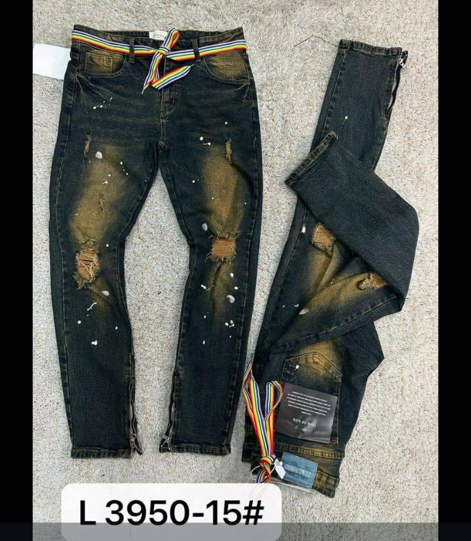 Jeans tendances déchirés