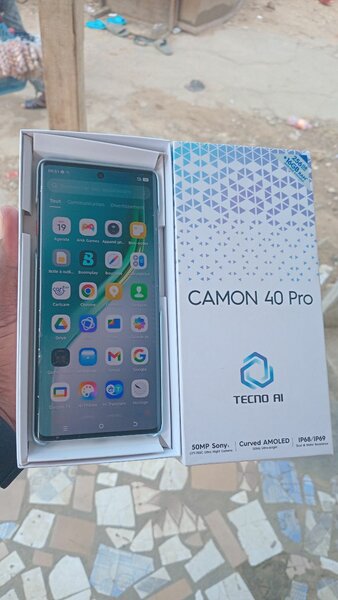 Tecno Camon 40 pro 256gb/8+8gb