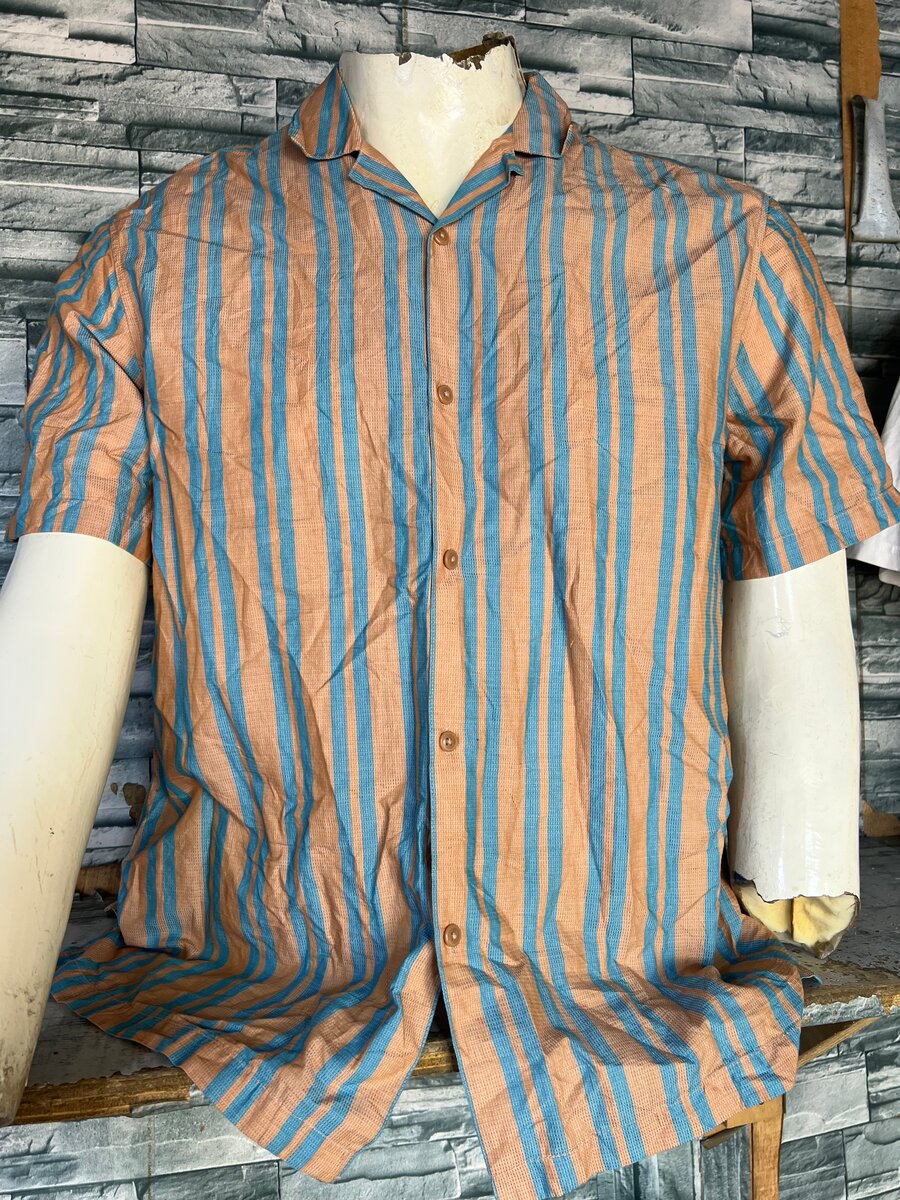 Chemises à motifs pour hommes