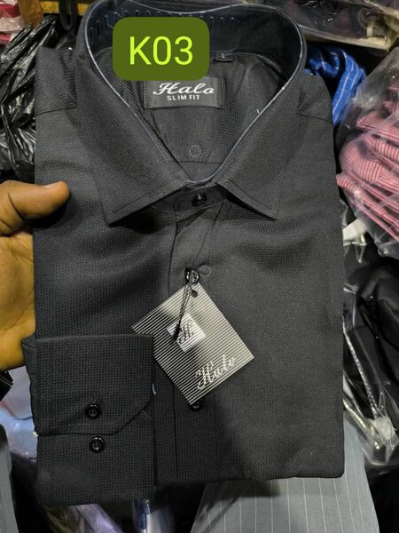 Chemise slim fit noire élégante