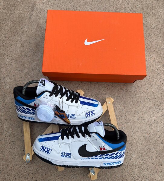 Baskets sport style unique