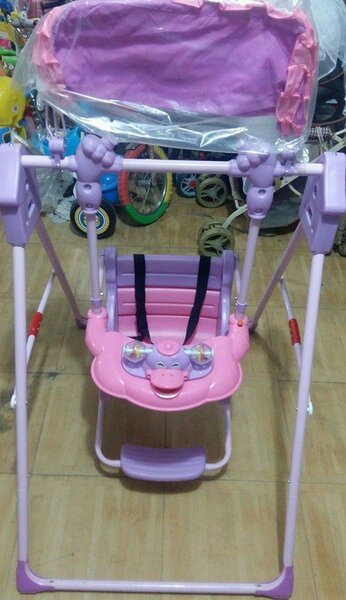 Balancelle bébé rose