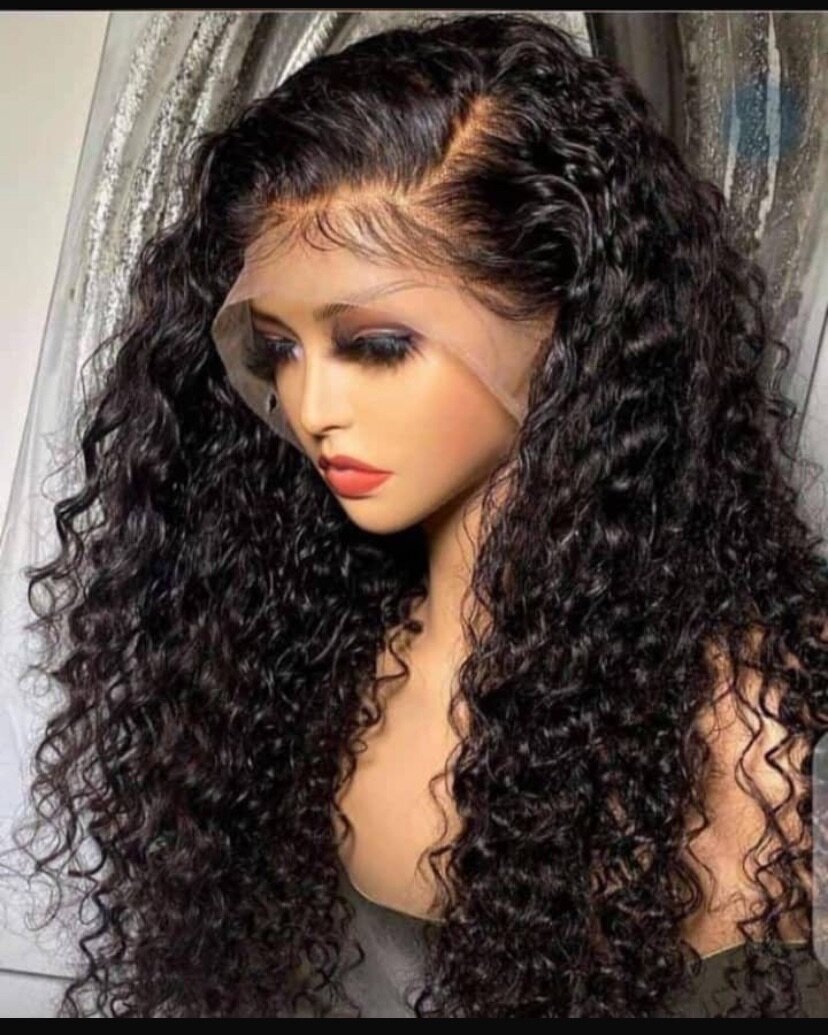 Full frontal water curls.