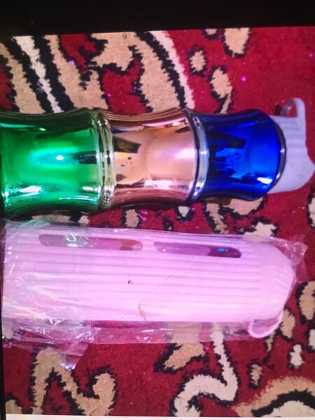 Carnet de bouteilles d'eau colorées