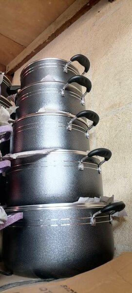 Casserole 5 pièces avec poêle