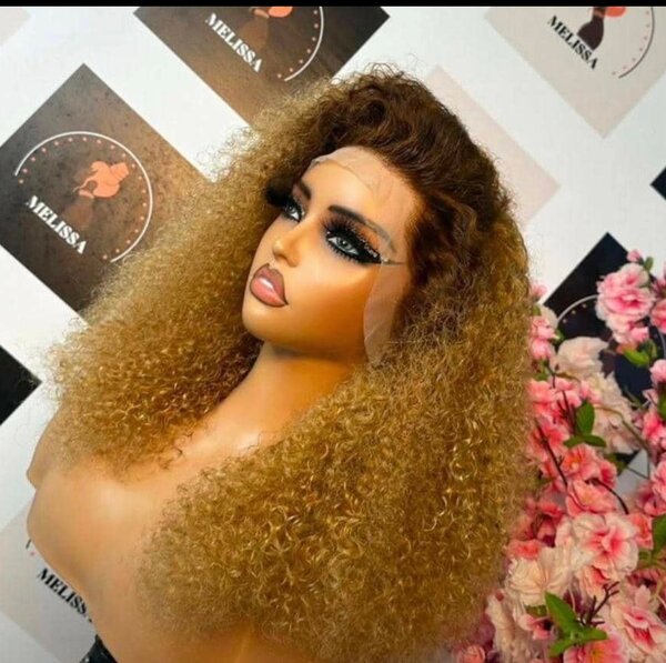 Perruque bouclée MELISSA - cheveux humains