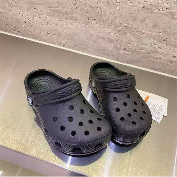 CROCS
