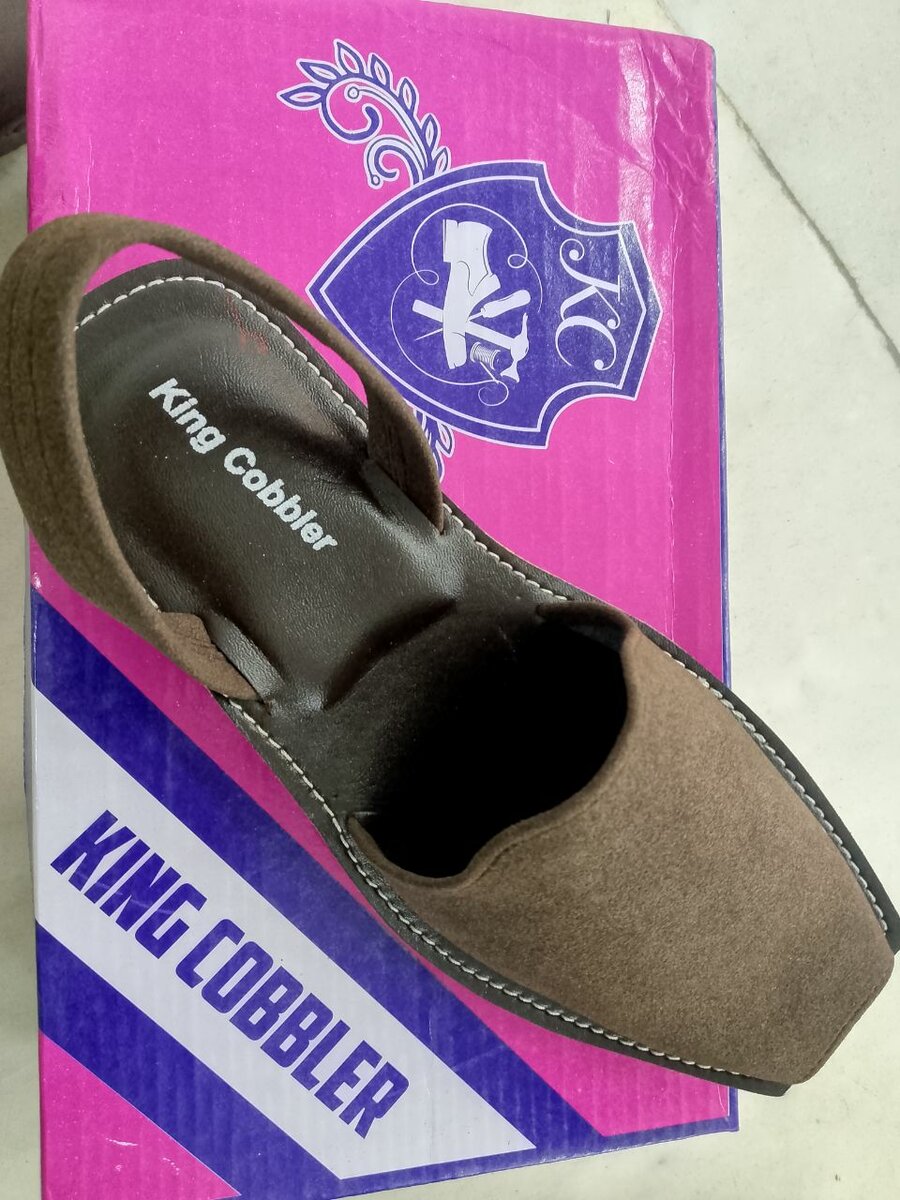 Lightweight sandal