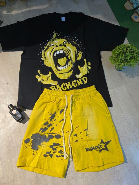 T-shirt et short sportivo Backend