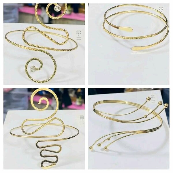 Bracelets en spirale dorée