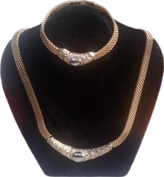 Parure élégante en or pour femmes