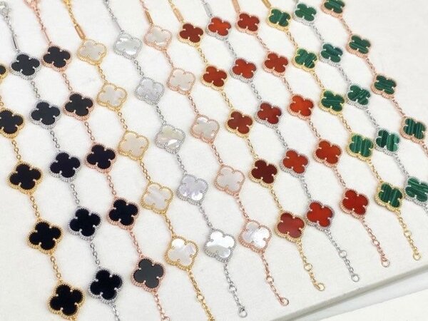 Van clef, chaîne et bracelet