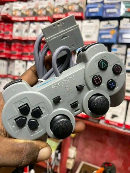 Manette Sony PlayStation 2 filaire grise