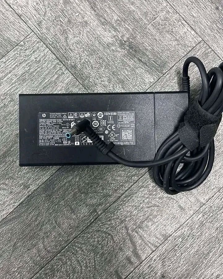 Chargeur d'alimentation HP 150W