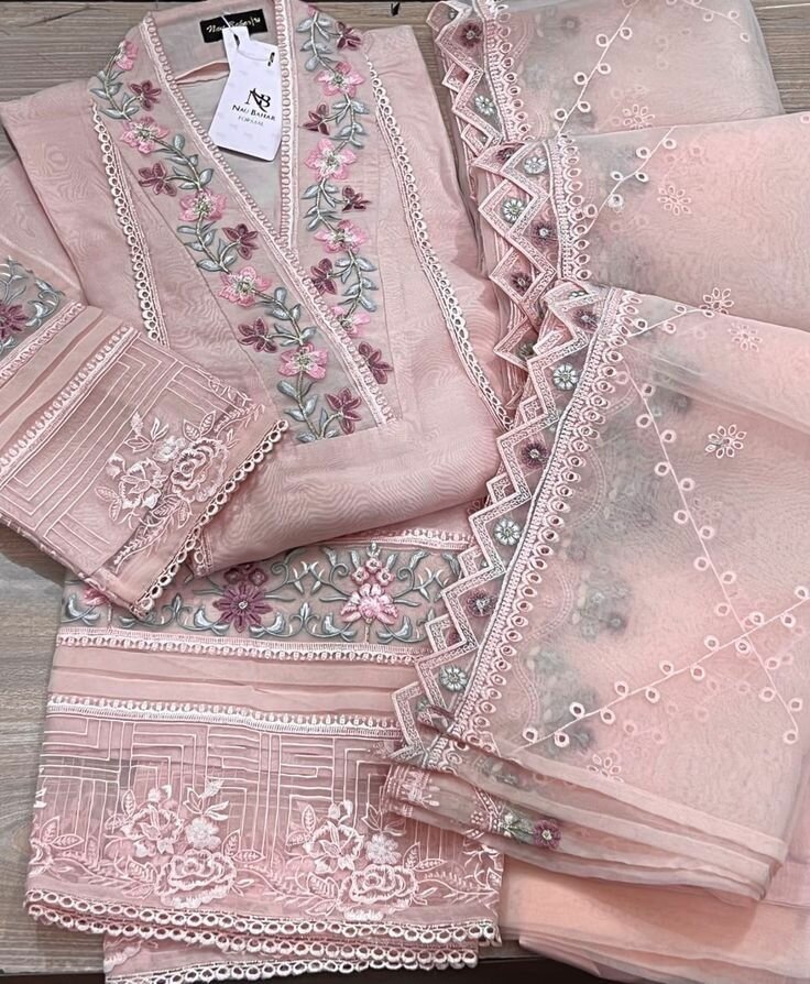 Khaddar 3 Peace Suit