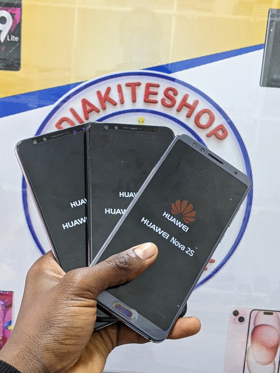 Huawei Nova 2S