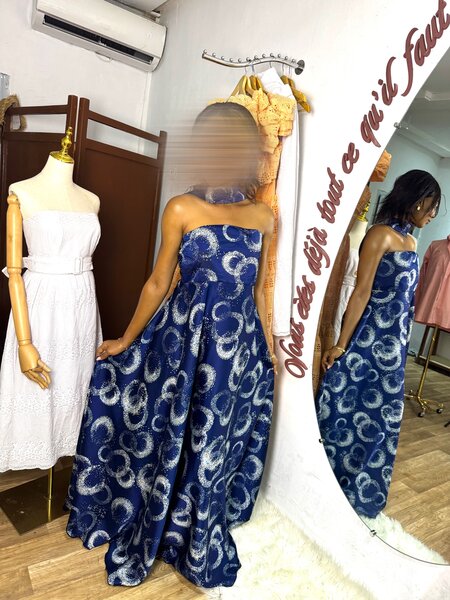 Robe Longue Évasée Bleu Élegante