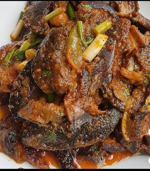 Plat de Plantains Sautés Épicés