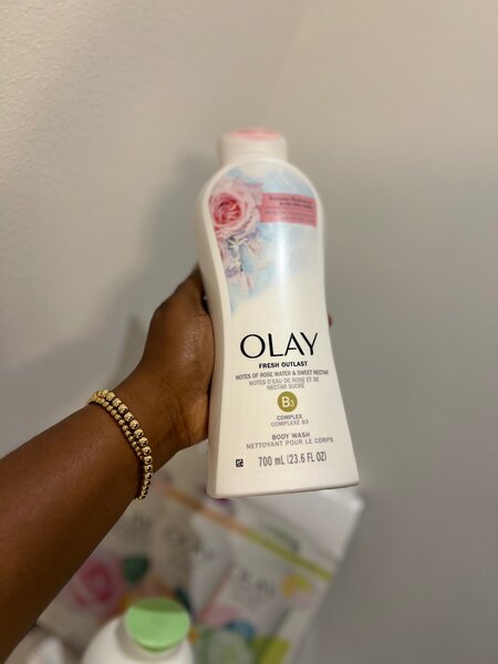 Olay Body wash 700ml
