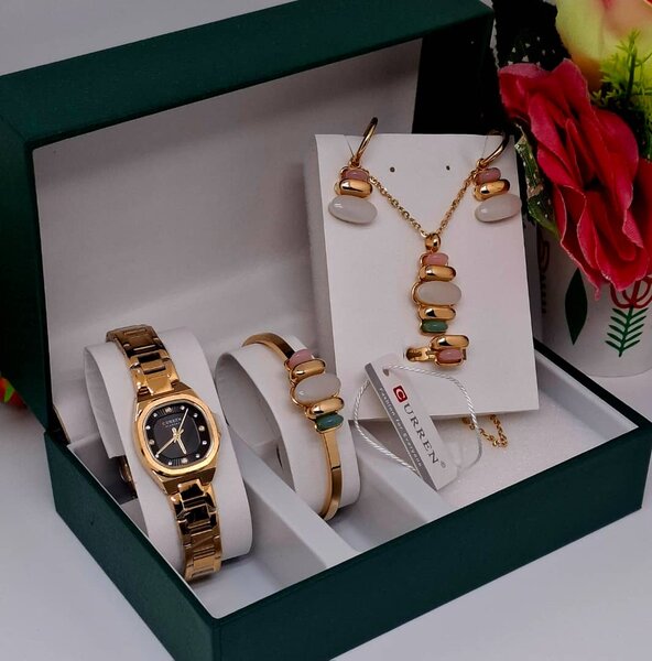 Ensemble Montre et Bijoux Femme