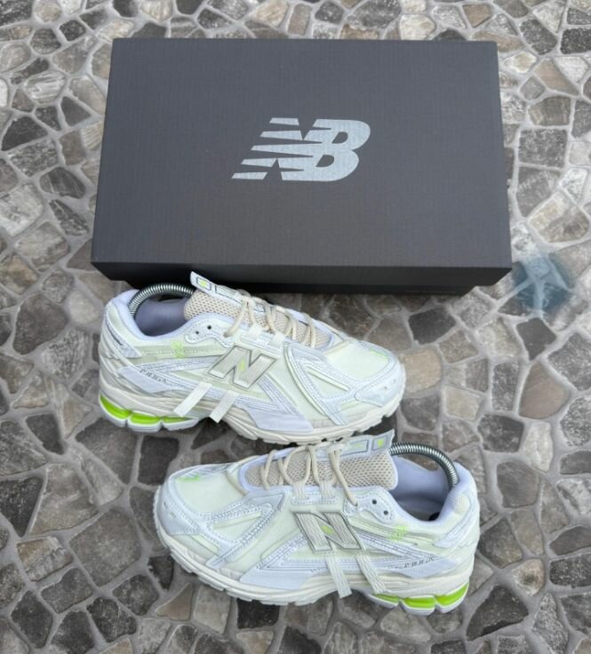 New Balance Sneakers Blancs