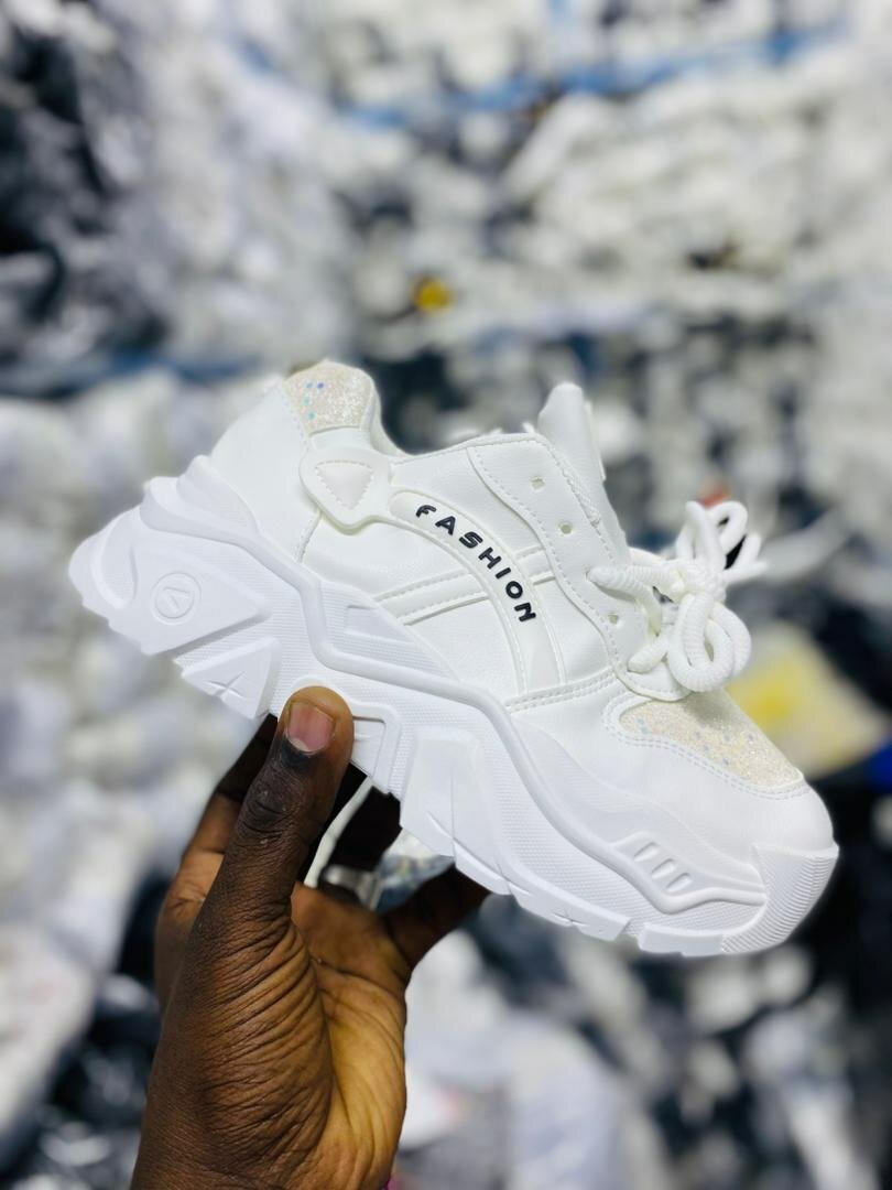 Baskets blanches tendance