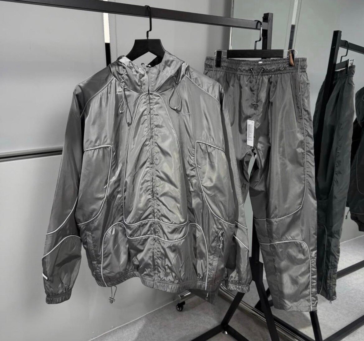 Ensemble de sport réfléchissant