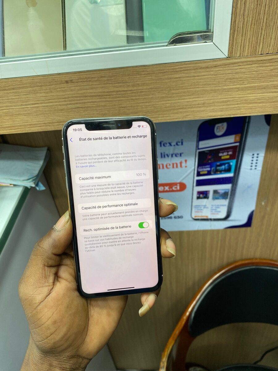 X simple 64Go disponible