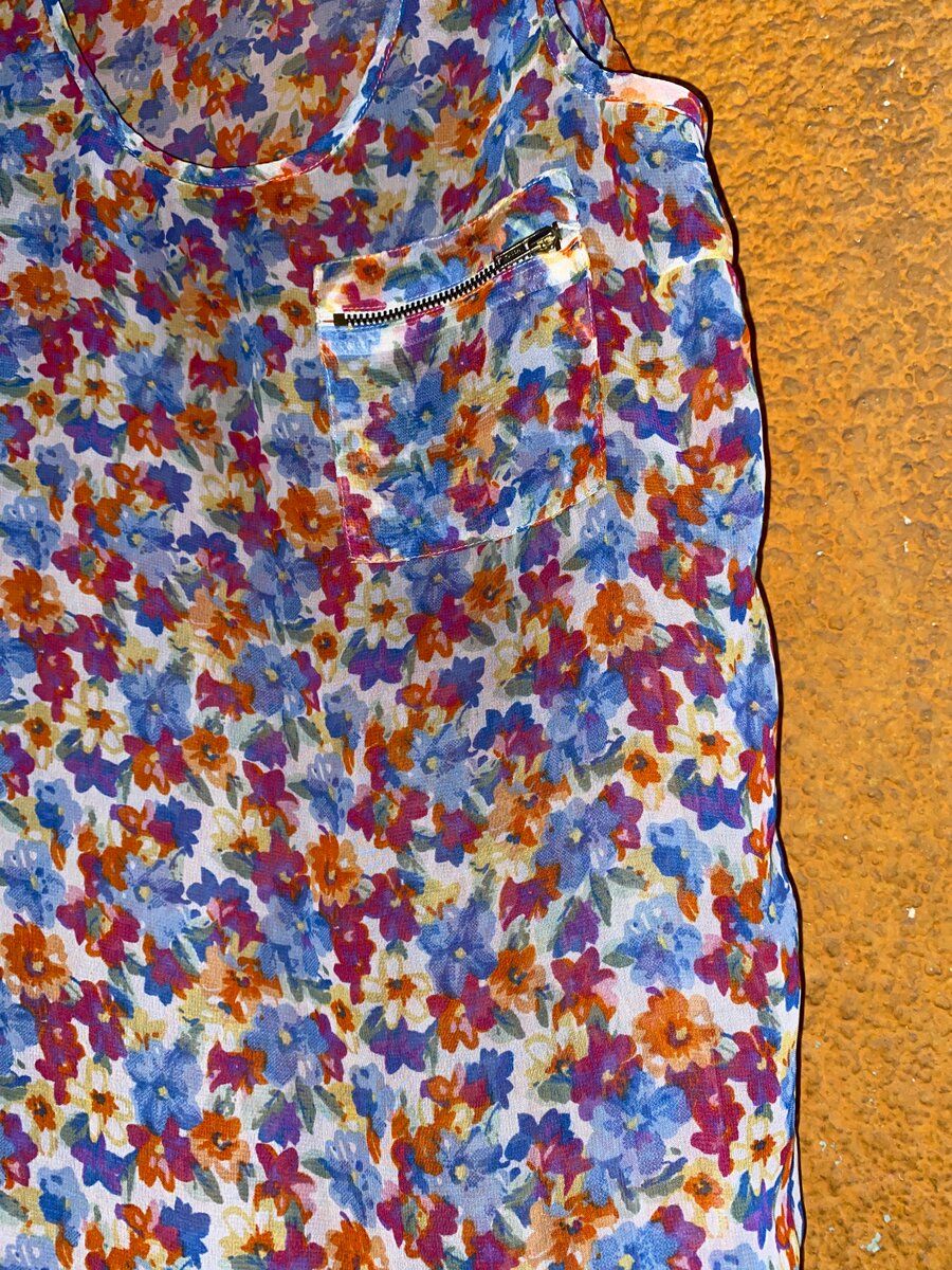 Chic haut fleuri